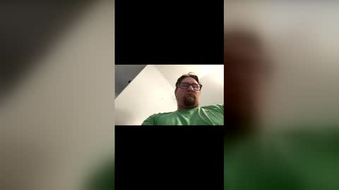 Snapshot of shweatyballs28 chatting on February 2026 07:54:02 PM shweatyballs28 online show from February 2026 07:54:02 PM