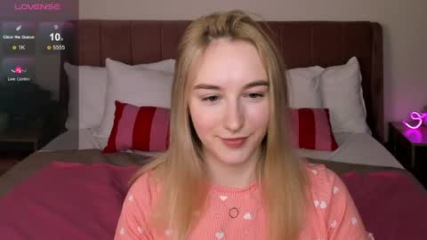 Snapshot of shy__polly chatting on May 2026 11:34:04 PM Polly online show from May 2026 11:34:04 PM