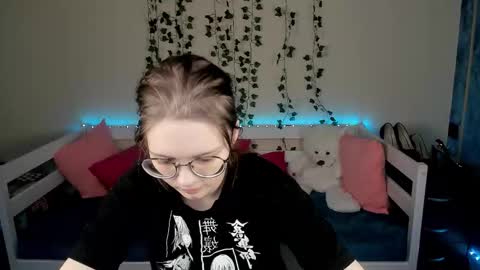 Snapshot of shy_elina01 chatting on October 2025 10:26:02 AM shy_elina01 online show from October 2025 10:26:02 AM