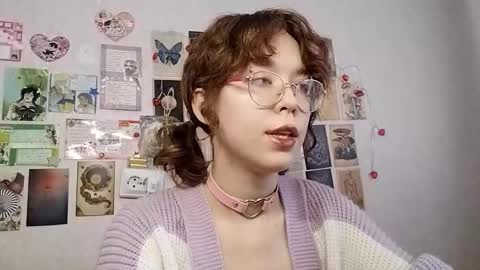 Snapshot of shy_kiss_twinkle_bloop chatting on October 2025 10:12:02 AM Milena online show from October 2025 10:12:02 AM