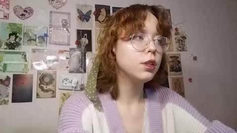 Snapshot of shy_kiss_twinkle_bloop chatting on October 2025 01:08:01 PM Milena online show from October 2025 01:08:01 PM