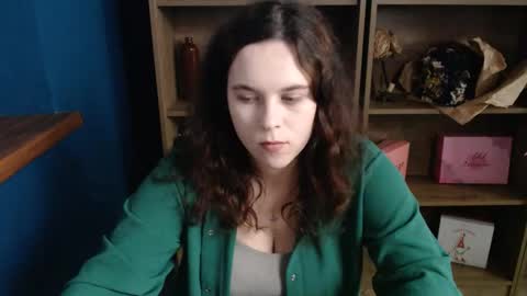 Snapshot of shy_lil chatting on October 2025 12:38:02 PM shy_lil online show from October 2025 12:38:02 PM