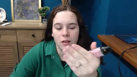 Snapshot of shy_lil chatting on November 2025 11:21:02 AM shy_lil online show from November 2025 11:21:02 AM