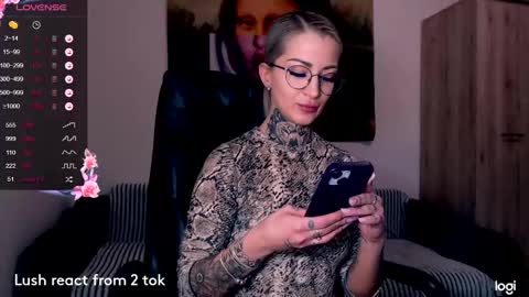 Snapshot of shy_mel chatting on January 2025 03:13:02 PM Mellllll---- online show from January 2025 03:13:02 PM