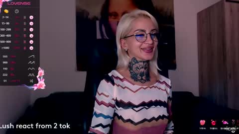 Snapshot of shy_mel chatting on September 2025 09:27:01 PM Mellllll---- online show from September 2025 09:27:01 PM
