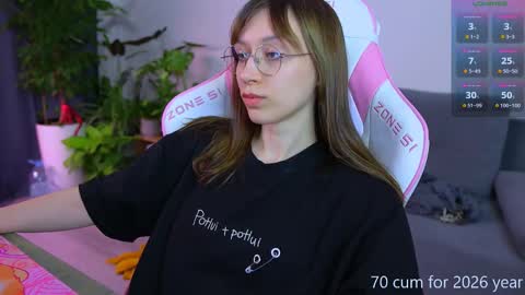 Snapshot of shy_or_horny chatting on March 2026 06:45:02 PM HI i am Marcy online show from March 2026 06:45:02 PM