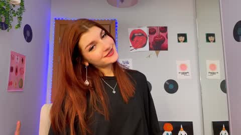 Snapshot of shybella_girl chatting on December 2024 07:52:02 AM Bella online show from December 2024 07:52:02 AM