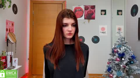 Snapshot of shybella_girl chatting on January 2025 10:17:01 AM Bella online show from January 2025 10:17:01 AM