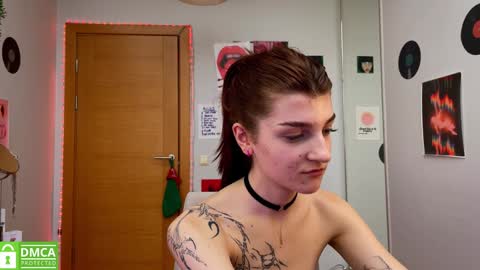 Snapshot of shybella_girl chatting on January 2025 12:04:02 PM Bella online show from January 2025 12:04:02 PM