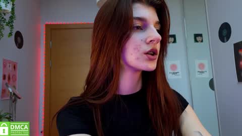 Snapshot of shybella_girl chatting on January 2025 07:08:02 AM Bella online show from January 2025 07:08:02 AM