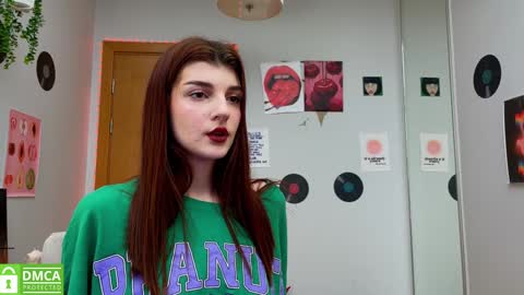 Snapshot of shybella_girl chatting on January 2025 09:34:01 AM Bella online show from January 2025 09:34:01 AM