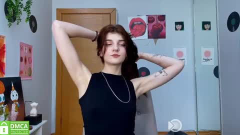 Snapshot of shybella_girl chatting on February 2025 07:49:01 AM Bella online show from February 2025 07:49:01 AM