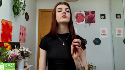 Snapshot of shybella_girl chatting on March 2025 11:01:02 AM Bella online show from March 2025 11:01:02 AM