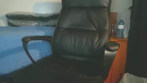 shyboyhugecum2020 online show from April 2026 03:22:01 AM