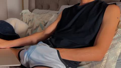 Snapshot of shydude666 chatting on March 2025 09:04:01 PM shydude666 online show from March 2025 09:04:01 PM