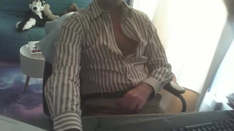 Snapshot of shyfrenchcock chatting on October 2025 02:43:02 PM shyfrenchcock online show from October 2025 02:43:02 PM