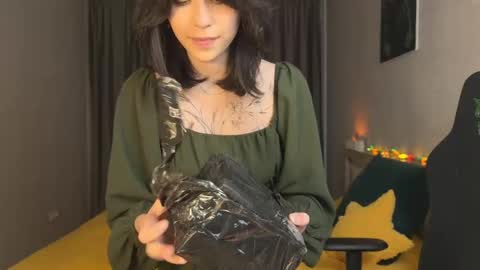 Snapshot of shygaze chatting on December 2025 01:54:02 AM shygaze online show from December 2025 01:54:02 AM