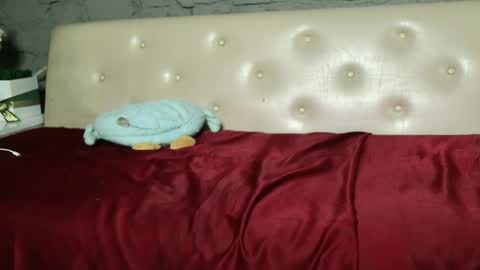 Snapshot of shygurl18hot chatting on March 2025 02:12:01 PM shygurl18hot online show from March 2025 02:12:01 PM