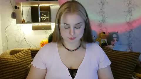 Snapshot of shylove_elina chatting on October 2025 05:45:02 PM shylove_elina online show from October 2025 05:45:02 PM