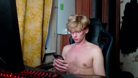 Tom and Betty online show from May 2026 04:04:02 PM