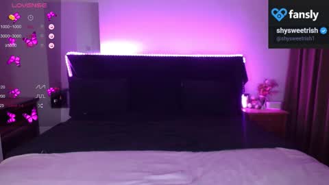 shysweetrish online show from October 2025 11:48:02 PM