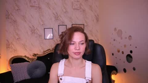 Snapshot of shyysiren chatting on April 2026 07:45:01 AM shyysiren online show from April 2026 07:45:01 AM