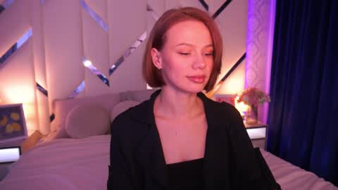 Snapshot of shyysiren chatting on May 2026 01:19:01 PM shyysiren online show from May 2026 01:19:01 PM