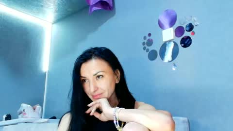 Siaconna online show from June 2026 11:01:01 AM