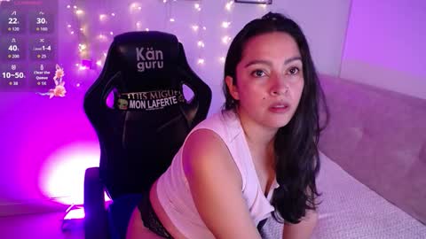 Snapshot of siara_belle chatting on March 2026 09:48:02 PM Siara online show from March 2026 09:48:02 PM