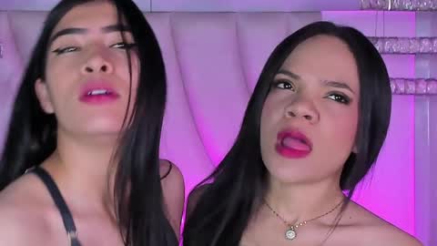 Siara and Zoe tattoo online show from May 2026 11:43:02 PM