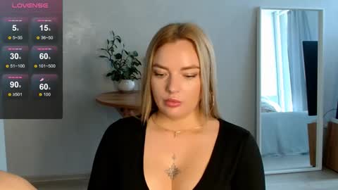 Snapshot of siberian_girl_ chatting on September 2025 03:19:01 AM Eva online show from September 2025 03:19:01 AM