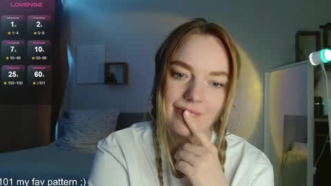Snapshot of siberian_girl_ chatting on March 2026 01:57:01 AM Eva online show from March 2026 01:57:01 AM