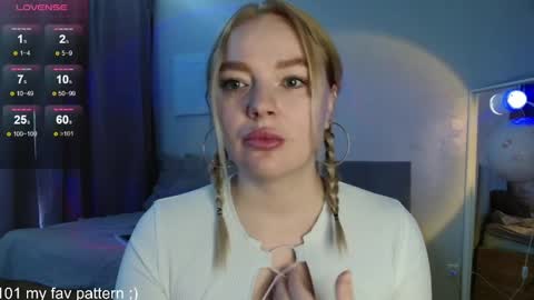 Snapshot of siberian_girl_ chatting on March 2026 04:35:01 AM Eva online show from March 2026 04:35:01 AM