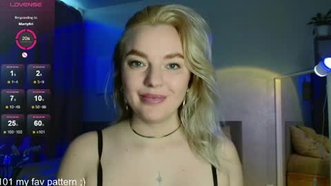 Snapshot of siberian_girl_ chatting on April 2026 04:46:01 AM Eva online show from April 2026 04:46:01 AM