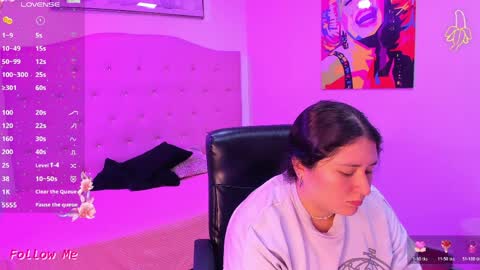 SIENNA  online show from April 2026 12:38:01 PM