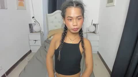 JiwelLyra online show from February 2026 09:31:02 PM