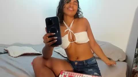 sienna_glow online show from June 2026 03:36:01 PM