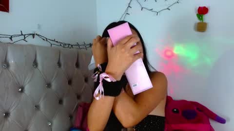 Amber online show from January 2026 01:15:02 PM