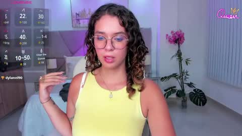siiena online show from May 2026 06:37:01 PM