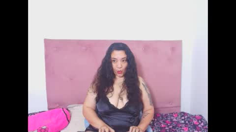 Sienna online show from April 2026 01:14:01 AM