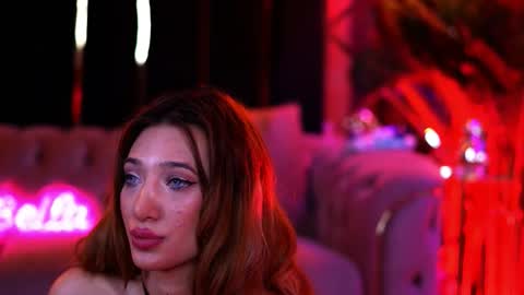 Sienna online show from February 2026 07:37:02 AM