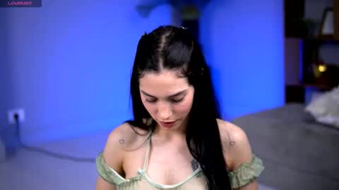 Luna online show from November 2025 06:01:01 AM