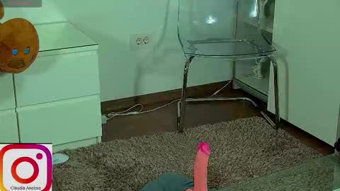 siennaluxexx online show from February 2026 04:00:02 PM