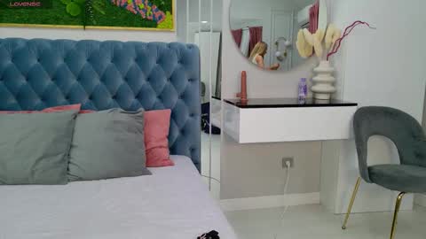 Snapshot of siennapierce chatting on October 2025 04:13:01 AM Sienna online show from October 2025 04:13:01 AM