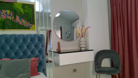 Sienna online show from March 2026 12:11:01 PM