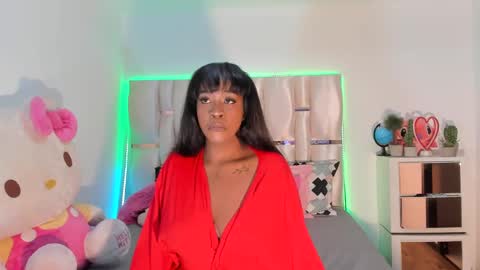 Snapshot of sierra_violet chatting on December 2024 04:25:01 AM sierra_violet online show from December 2024 04:25:01 AM