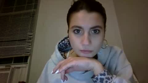 sierranovaa online show from February 2026 11:44:01 PM