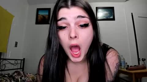Snapshot of sierrasquirter chatting on February 2025 05:05:02 AM Sierra online show from February 2025 05:05:02 AM