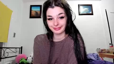 Snapshot of sierrasquirter chatting on February 2025 04:10:02 AM Sierra online show from February 2025 04:10:02 AM