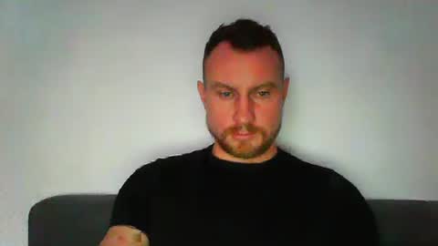 Snapshot of siggurd7one chatting on January 2025 12:47:01 PM Orlando online show from January 2025 12:47:01 PM
